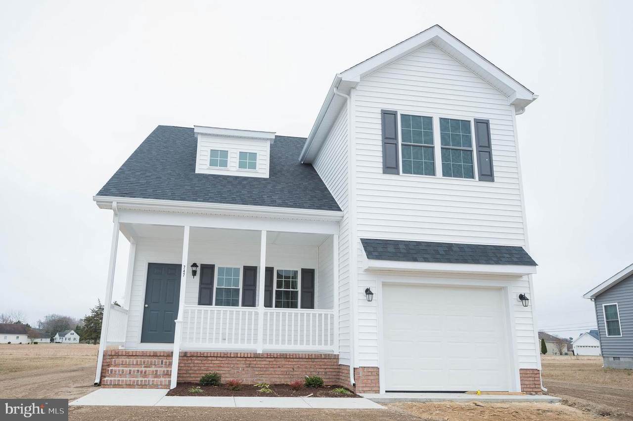 308 Handy Street - Photo 1