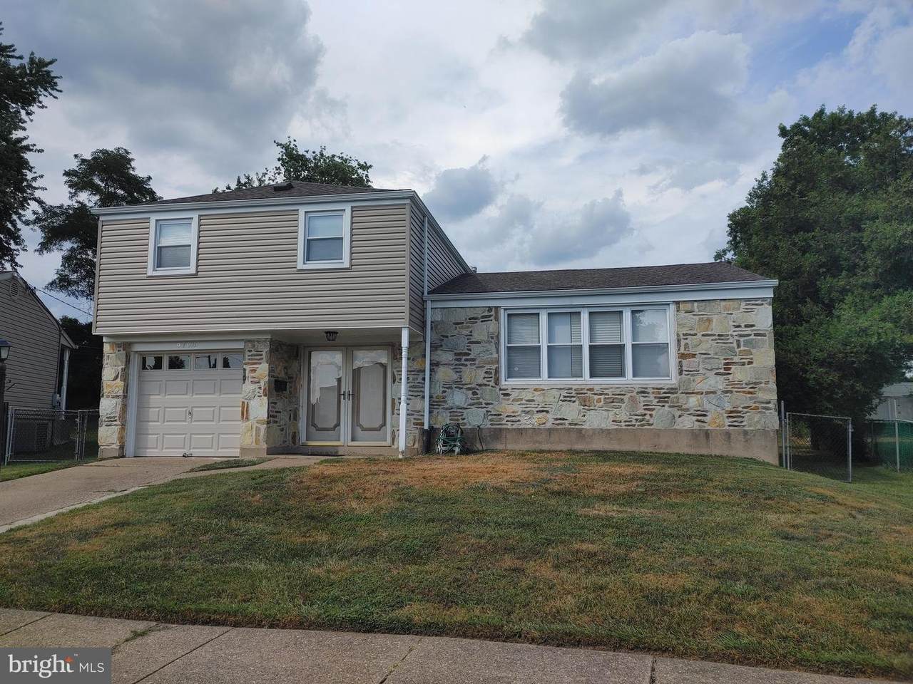 9768 Susan Road - Photo 1