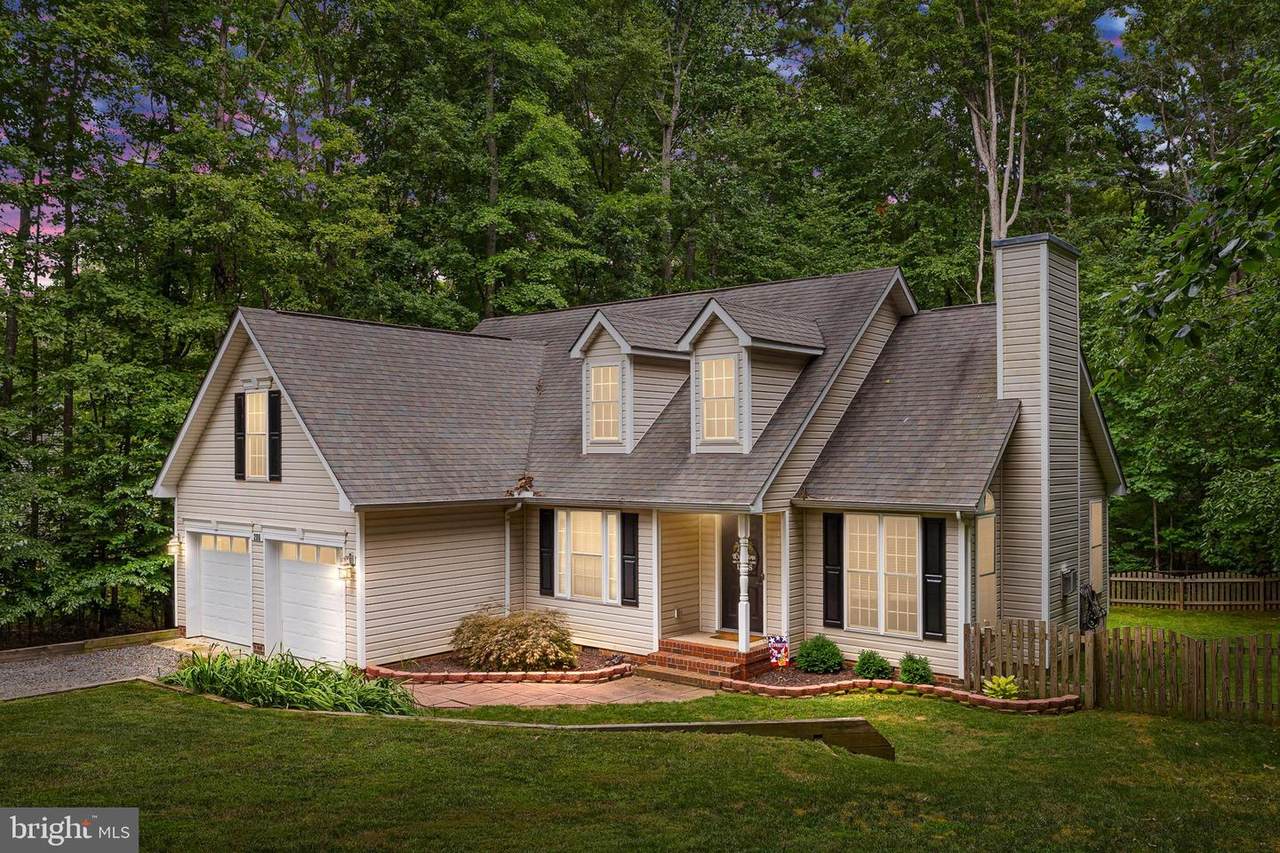 206 Estate Drive - Photo 1