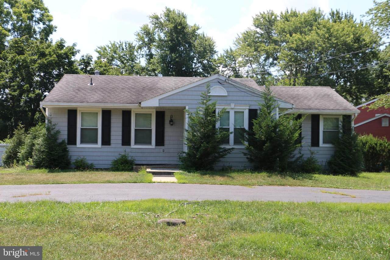 1201 Sylvia Lane - Photo 1