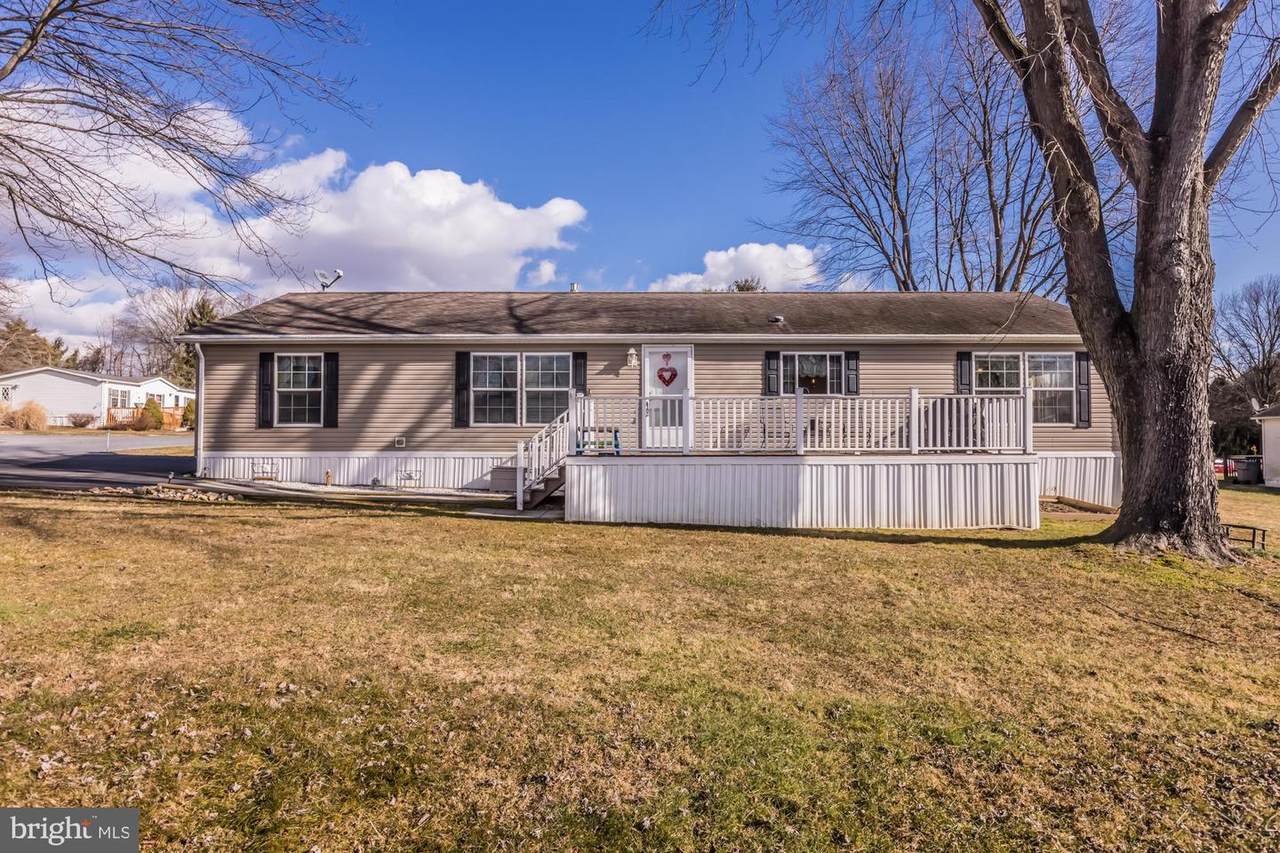 101 Circle Drive - Photo 1