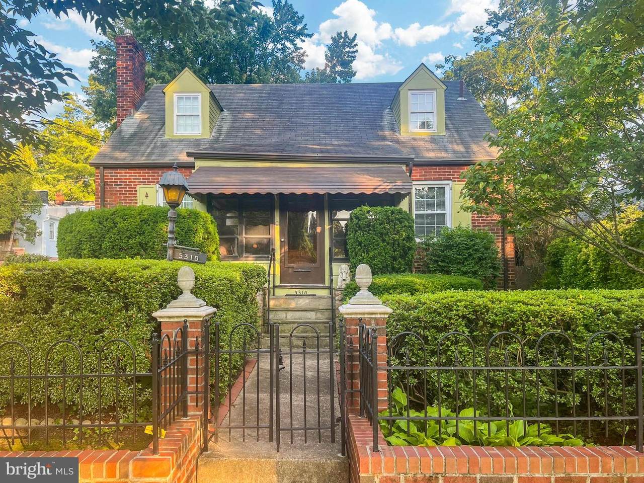 5310 Cathedral Avenue - Photo 1