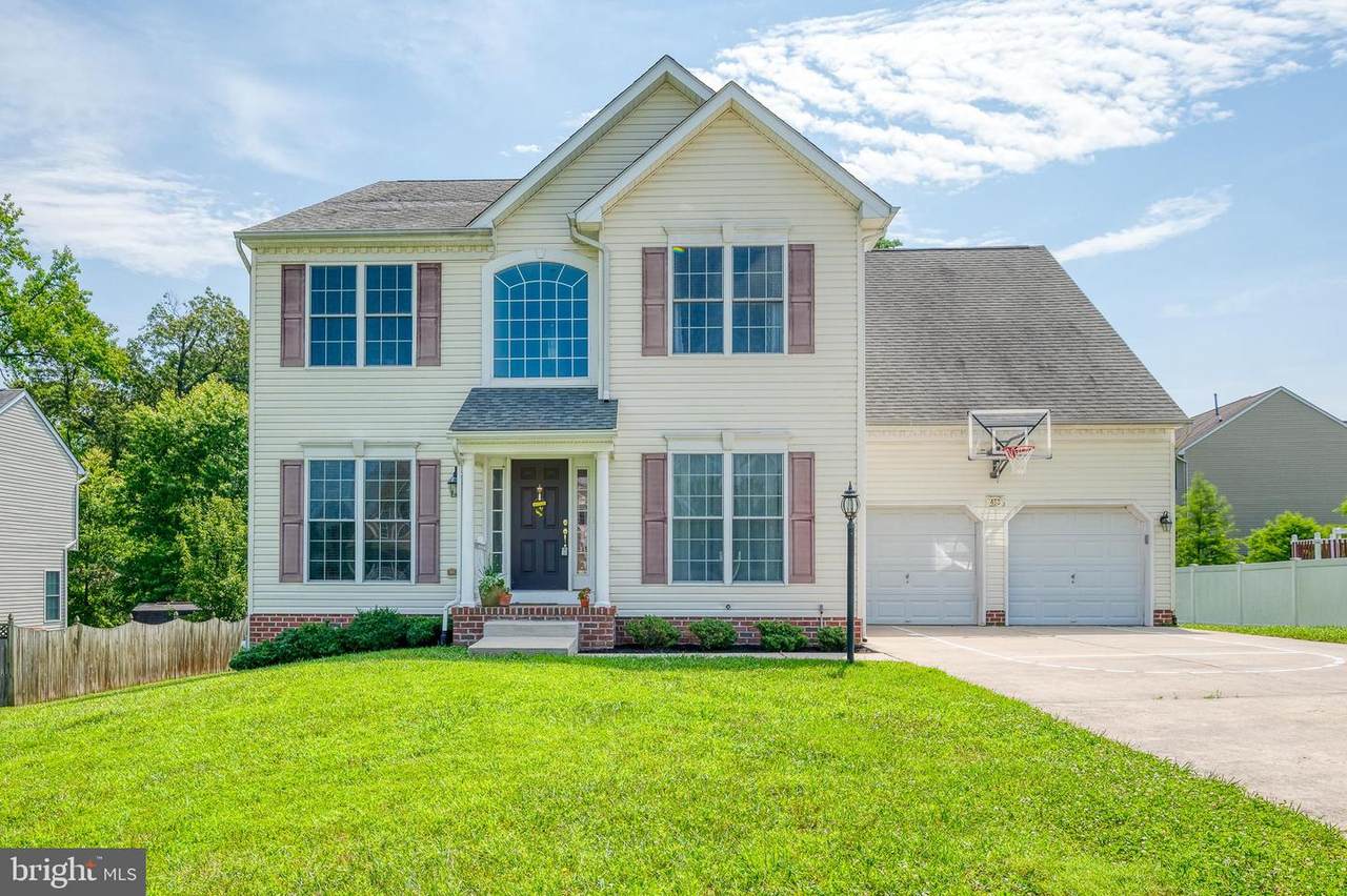483 Elissa Court - Photo 1