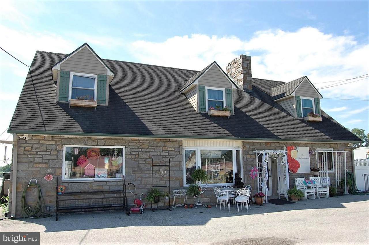 1835 Delmar Drive - Photo 1