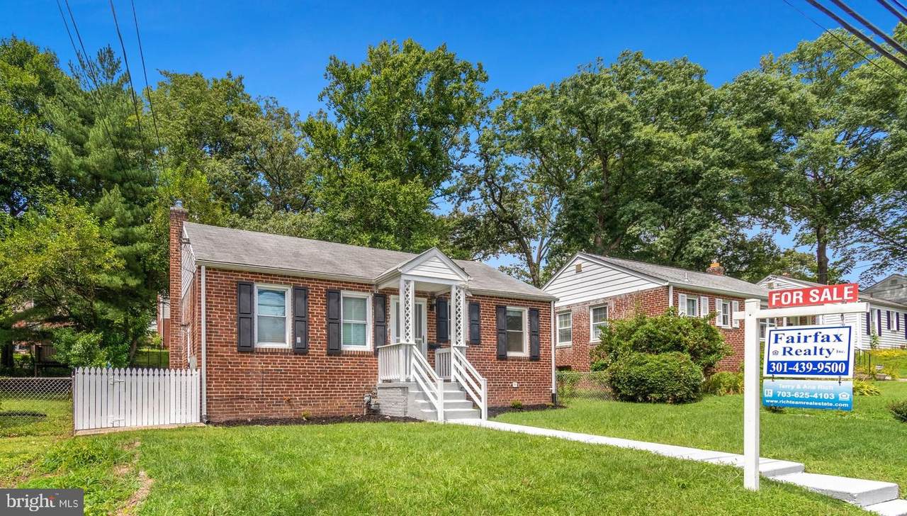 9604 Rhode Island Avenue - Photo 1
