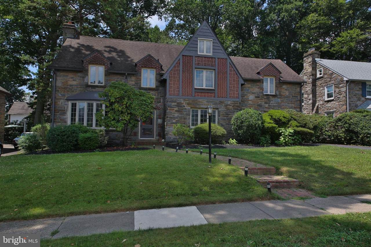 1216 Lindale Avenue - Photo 1