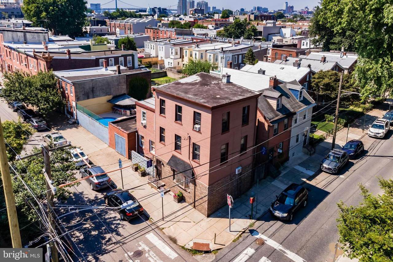 542 Belgrade Street - Photo 1