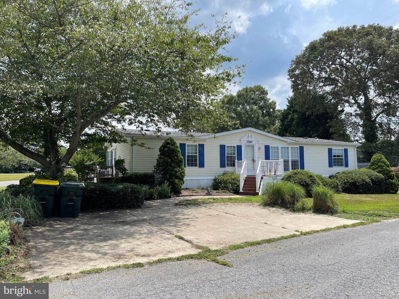 33384 Hartford Court - Photo 1