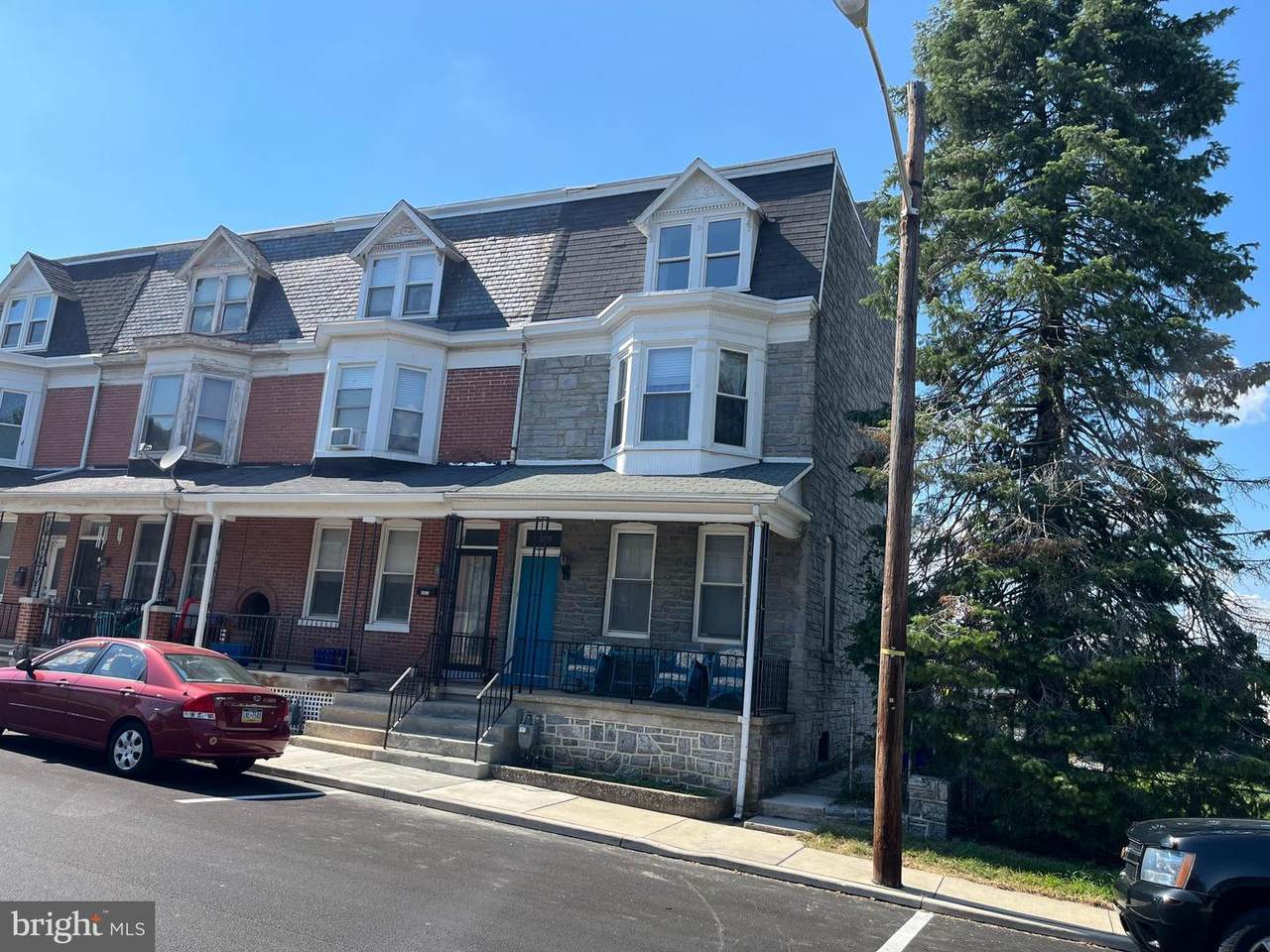 1281 Poplar Street - Photo 1