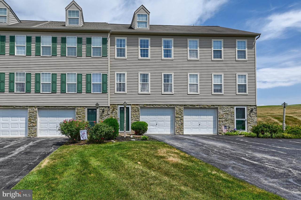 1054 Hearthridge Lane - Photo 1