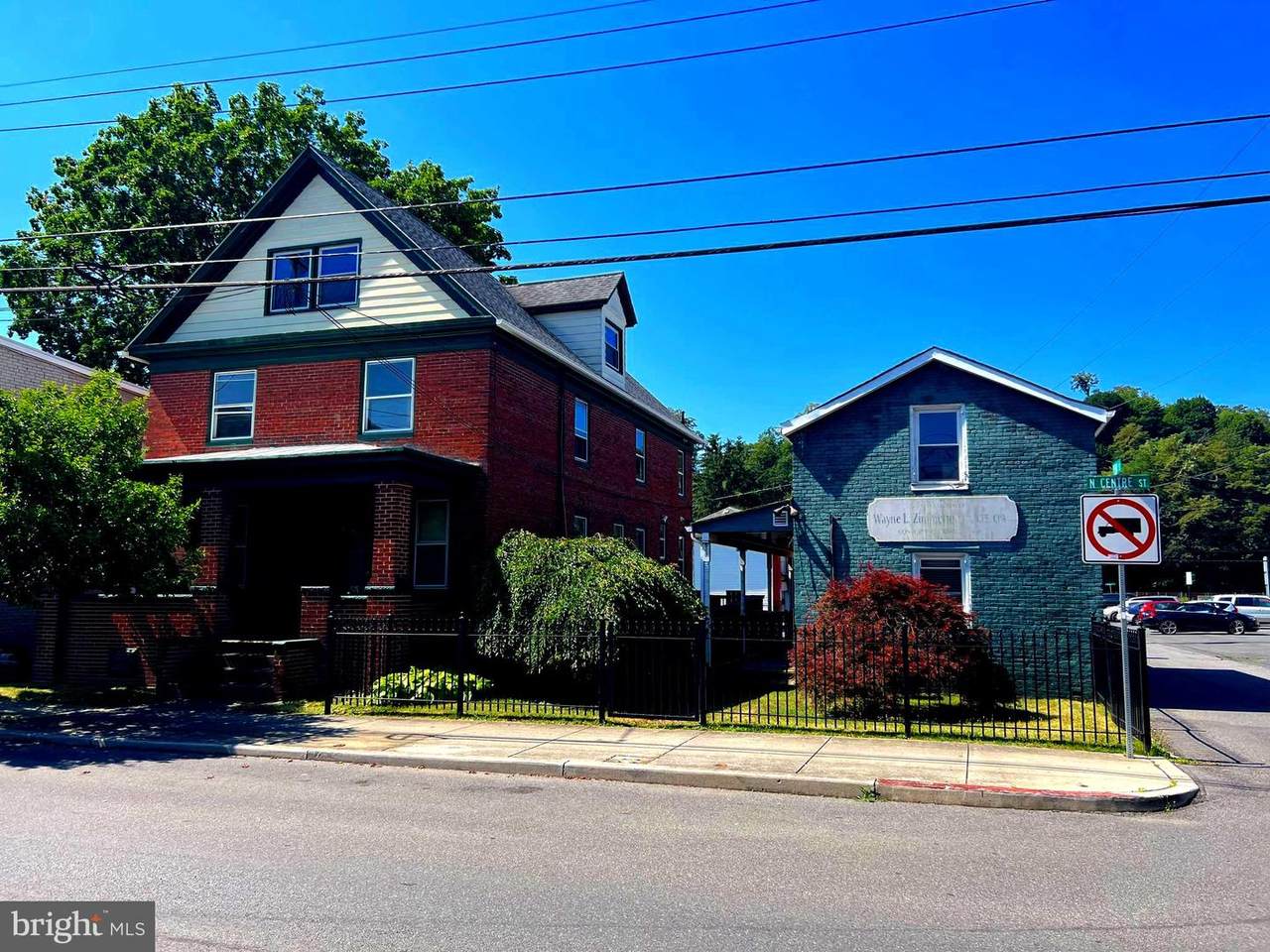 546-548 Centre Street - Photo 1