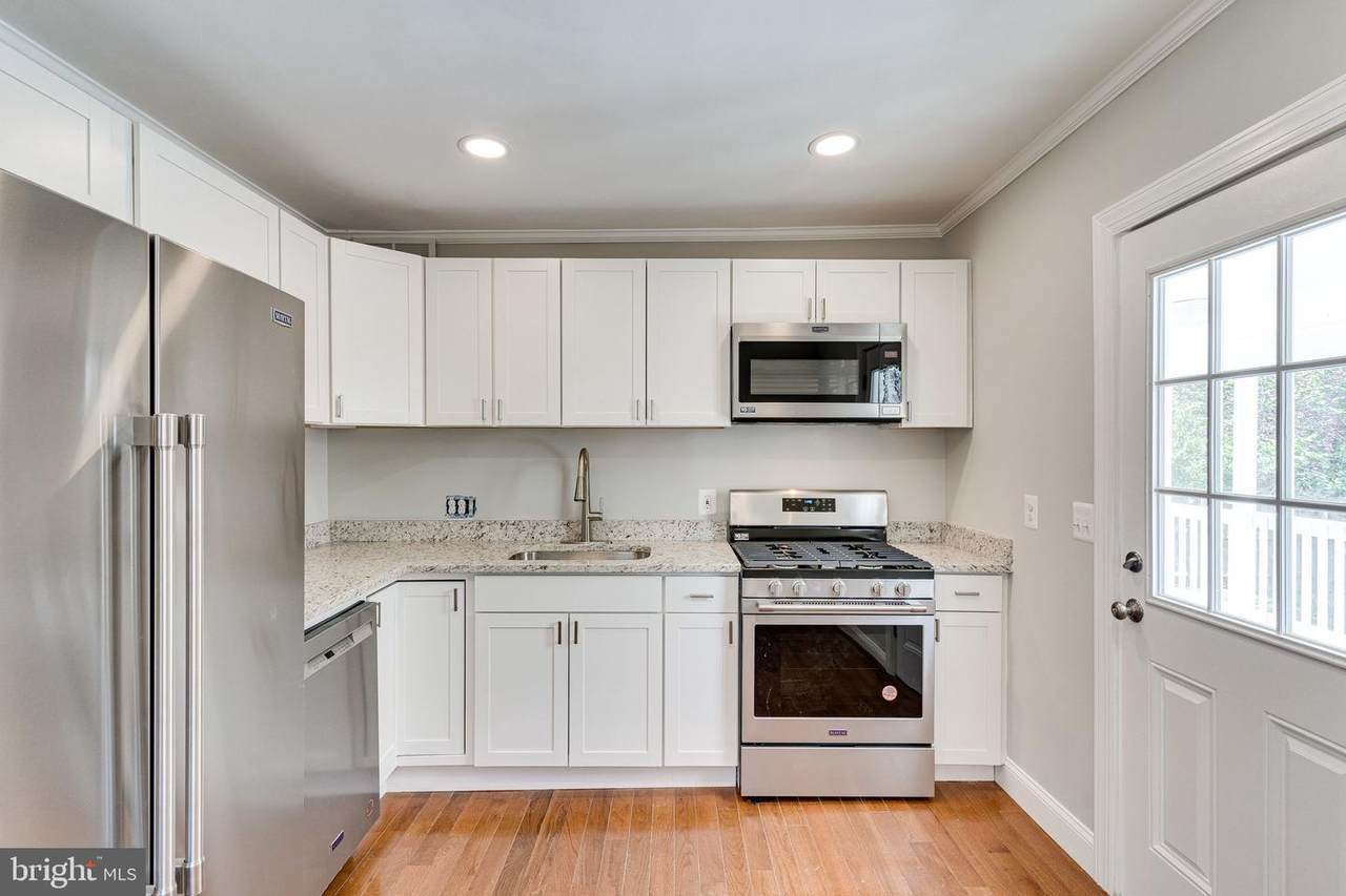 2911 Brook Drive - Photo 1