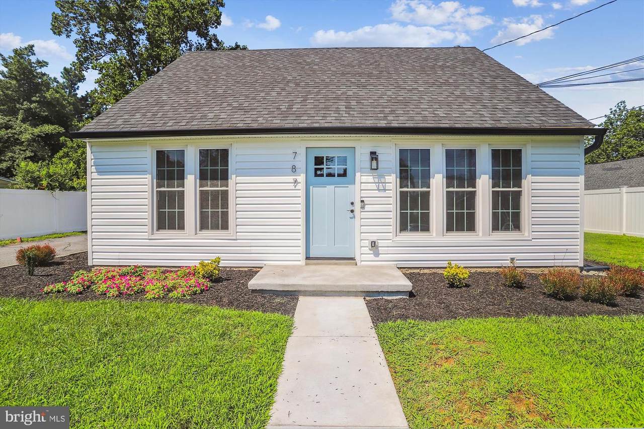 787 Harmony Avenue - Photo 1