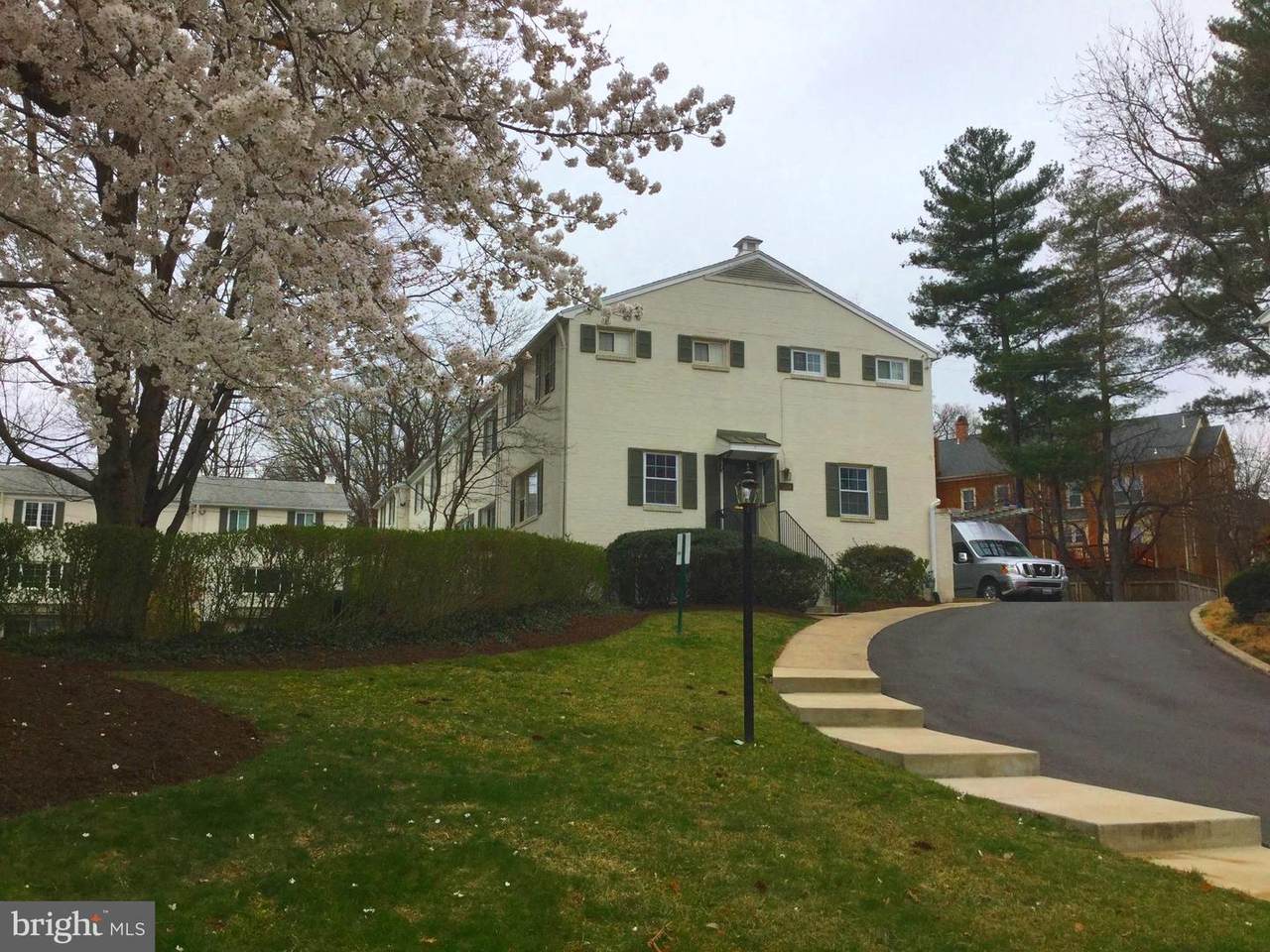 5358 Pooks Hill Road - Photo 1