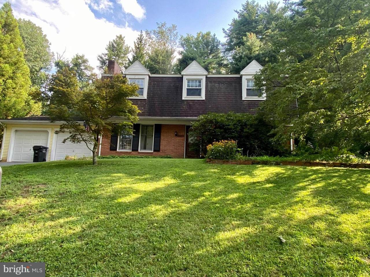 10 Hillside Road - Photo 1