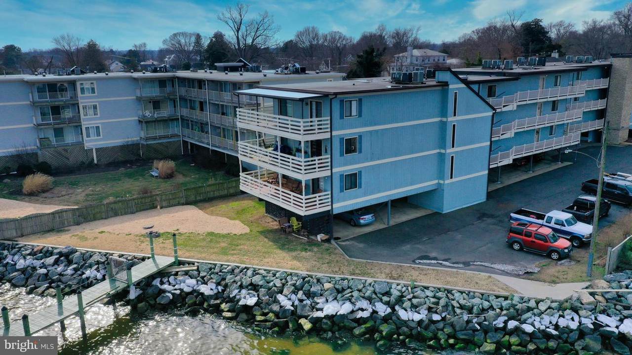 715 WASHINGTON AVE - Photo 1