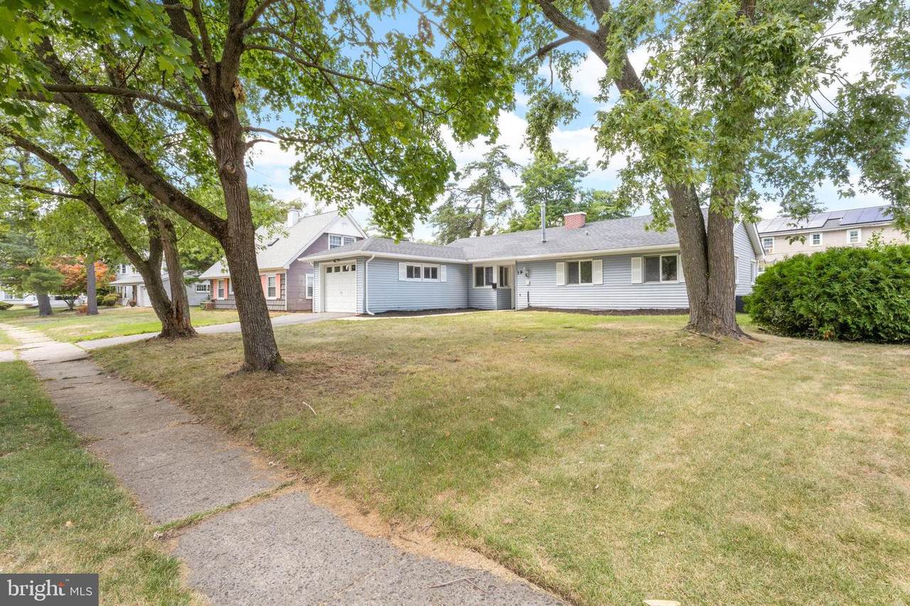 19 Sheffield Drive - Photo 1