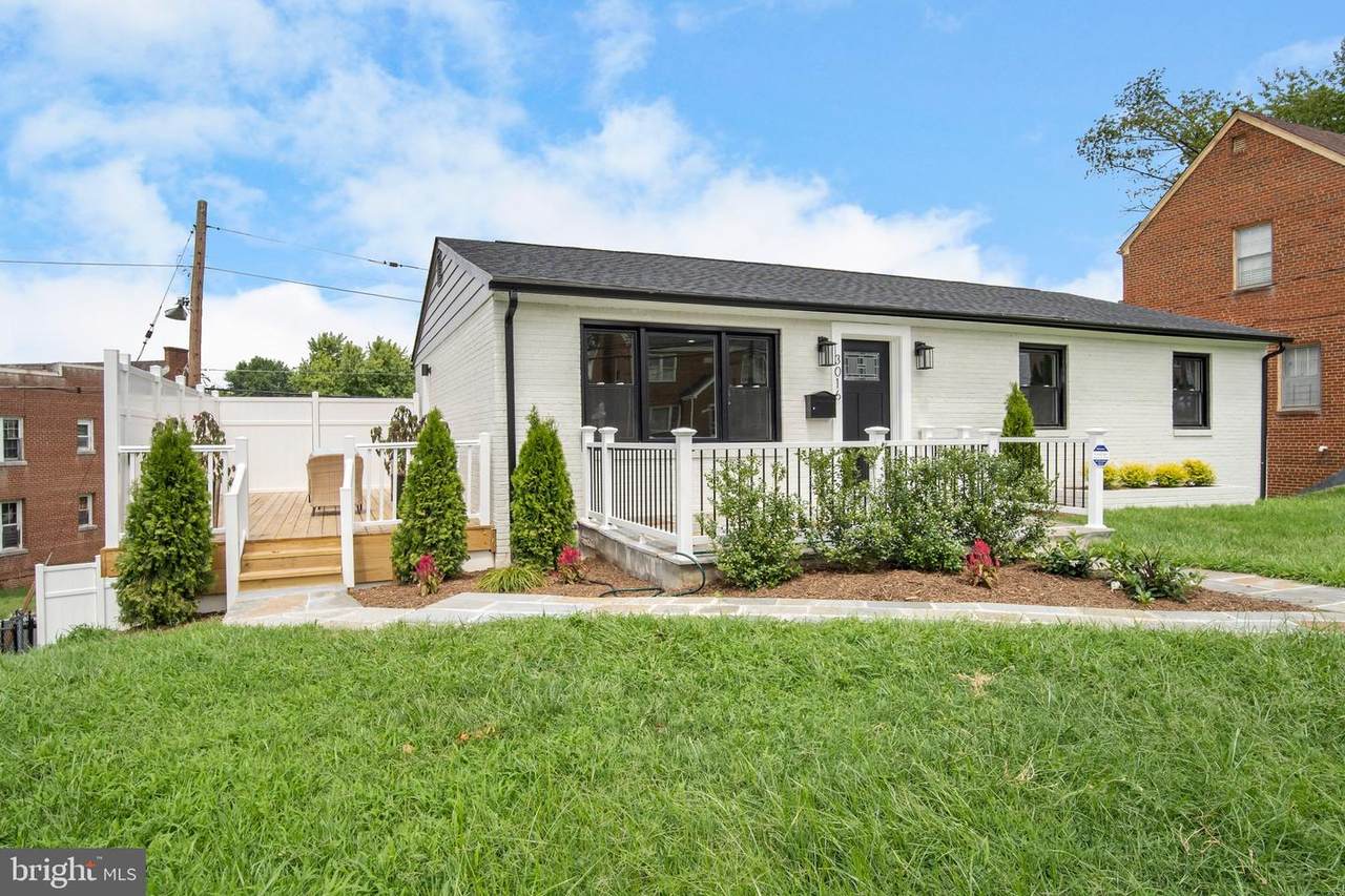 3016 N Street - Photo 1