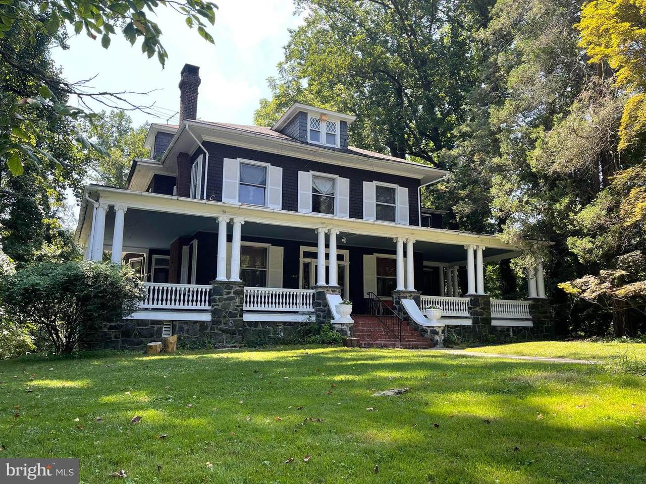 2402 Talbot Road - Photo 1