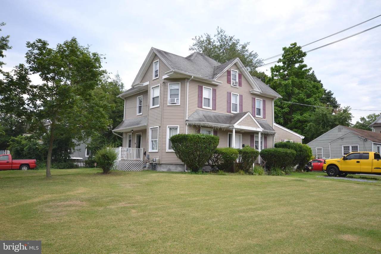225 Holly Avenue - Photo 1