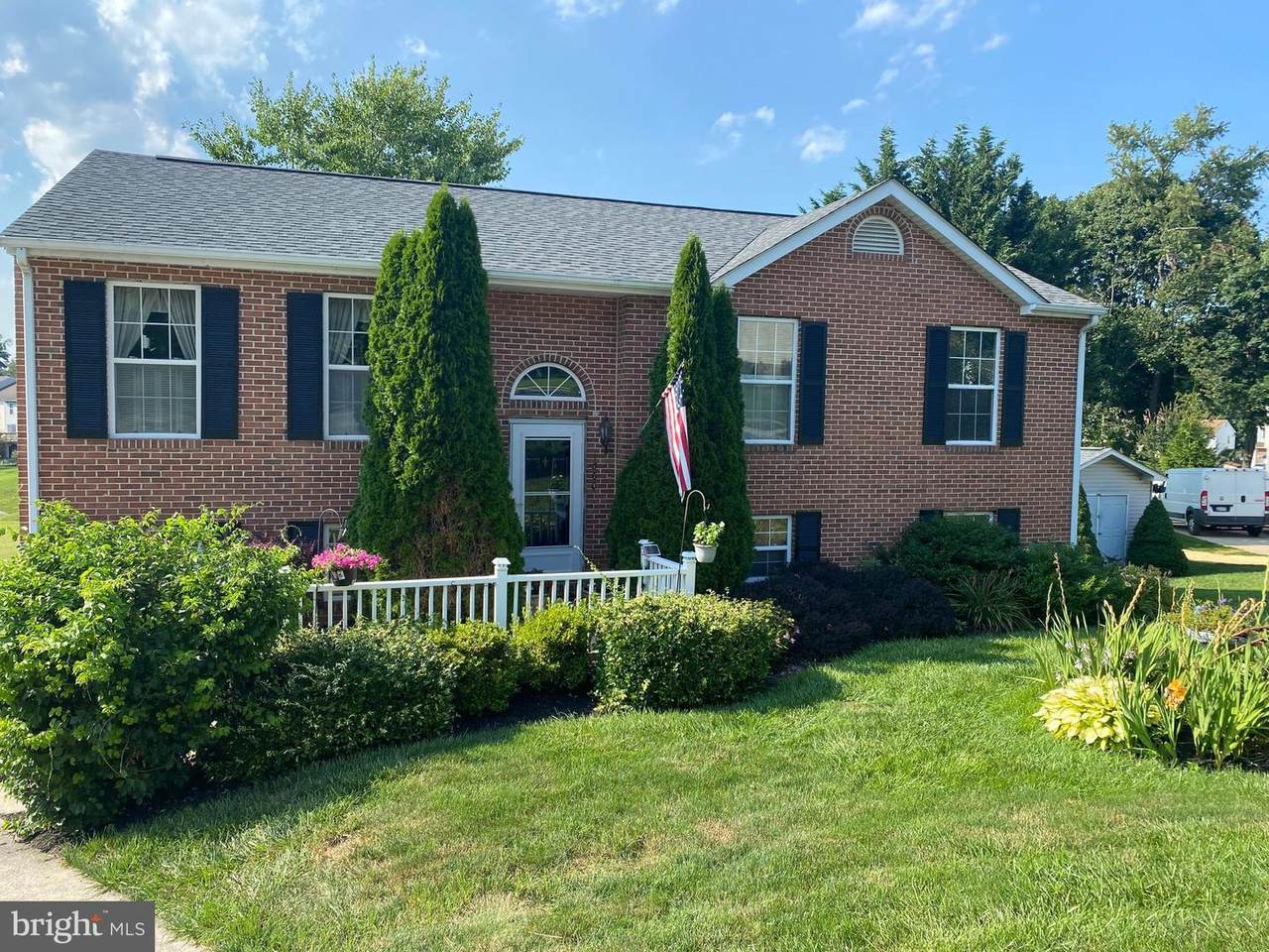 1360 Savannah Court - Photo 1