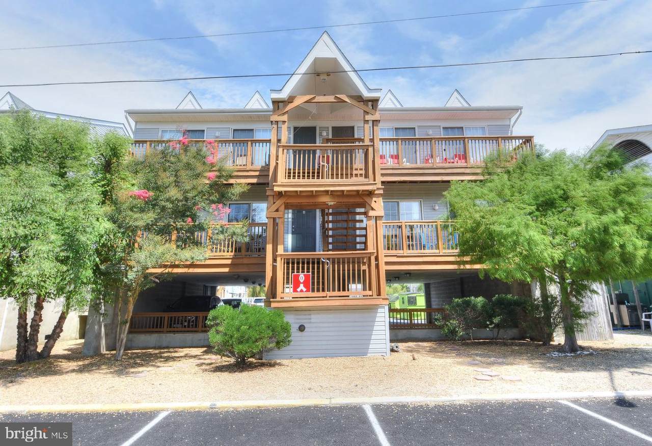105 Dagsworthy Avenue - Photo 1