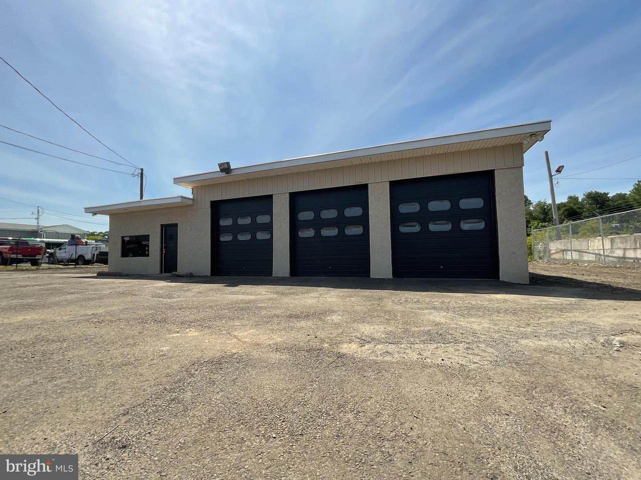 900 Lincoln Highway - Photo 1