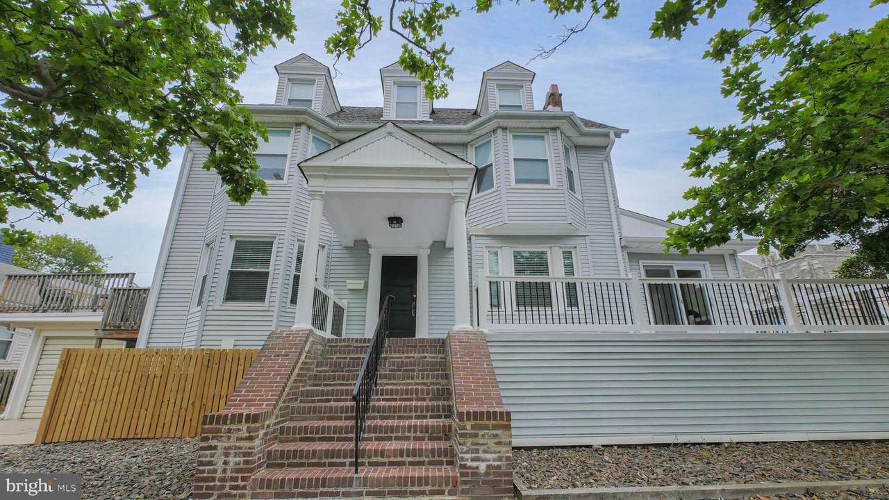 1 Surrey Avenue - Photo 1