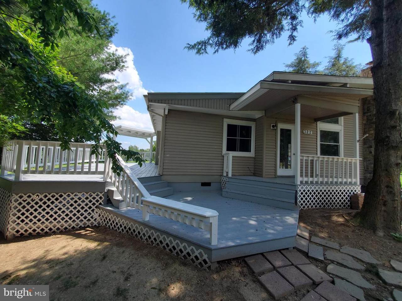 322 Masters Drive - Photo 1