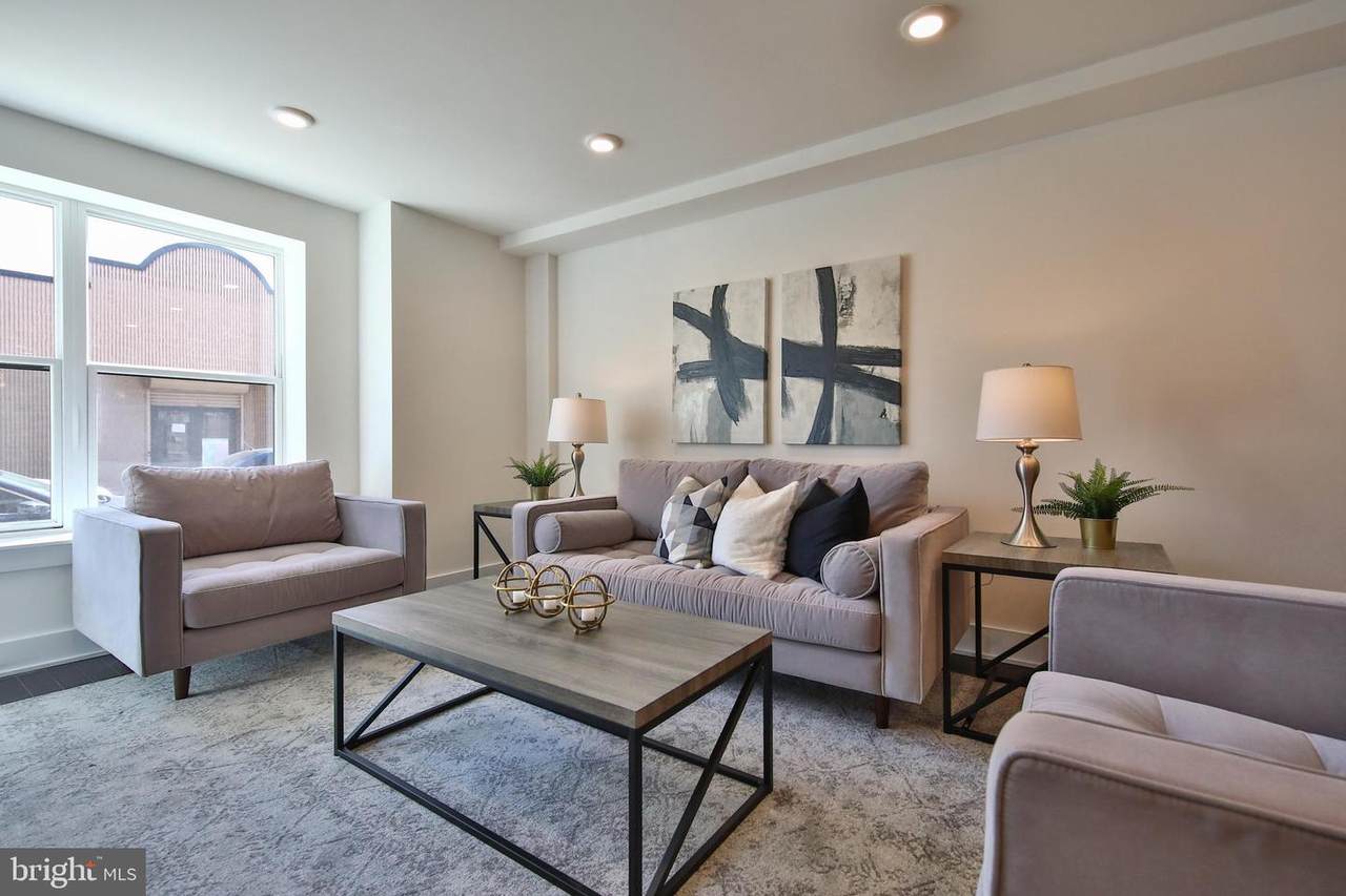1115 American Street - Photo 1