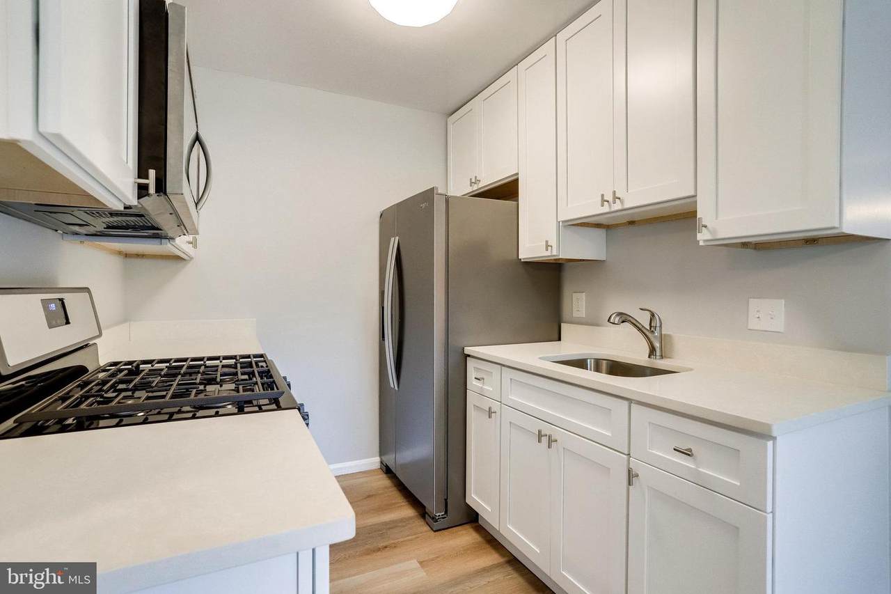 4953 Americana Drive - Photo 1
