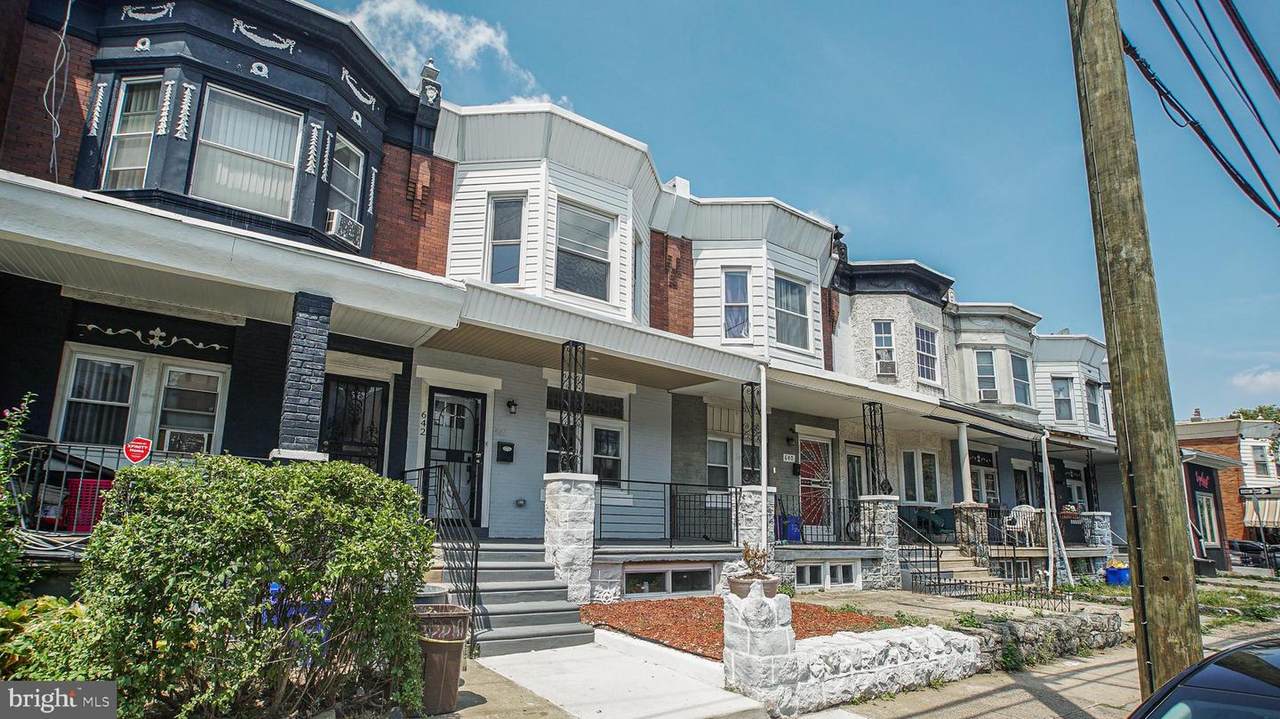 642 55TH Street - Photo 1