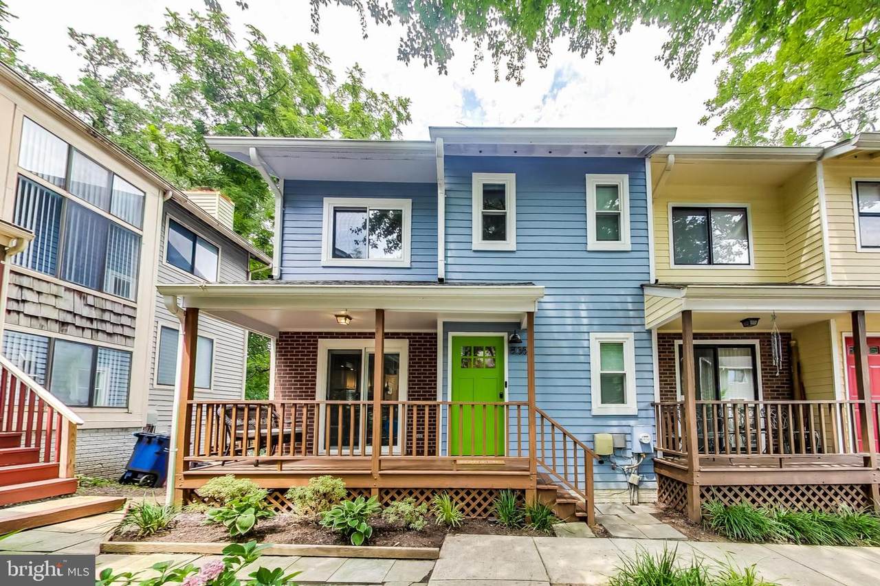 8138 Hartford Avenue - Photo 1