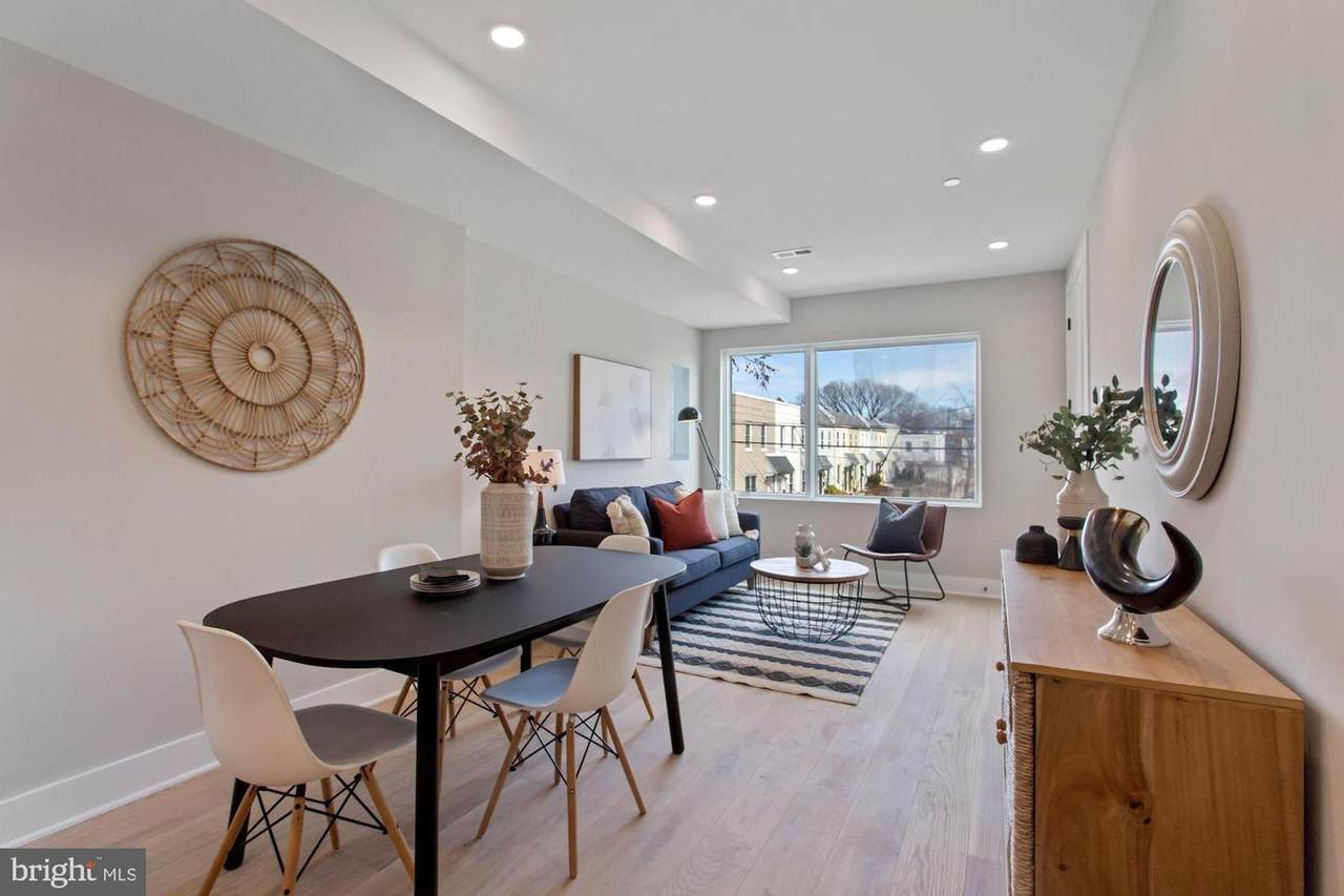828 18TH Street - Photo 1