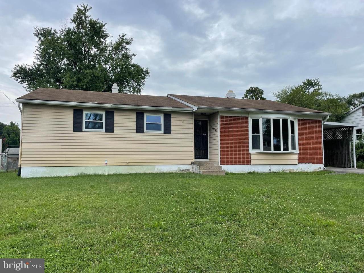 250 Sharptown - Photo 1