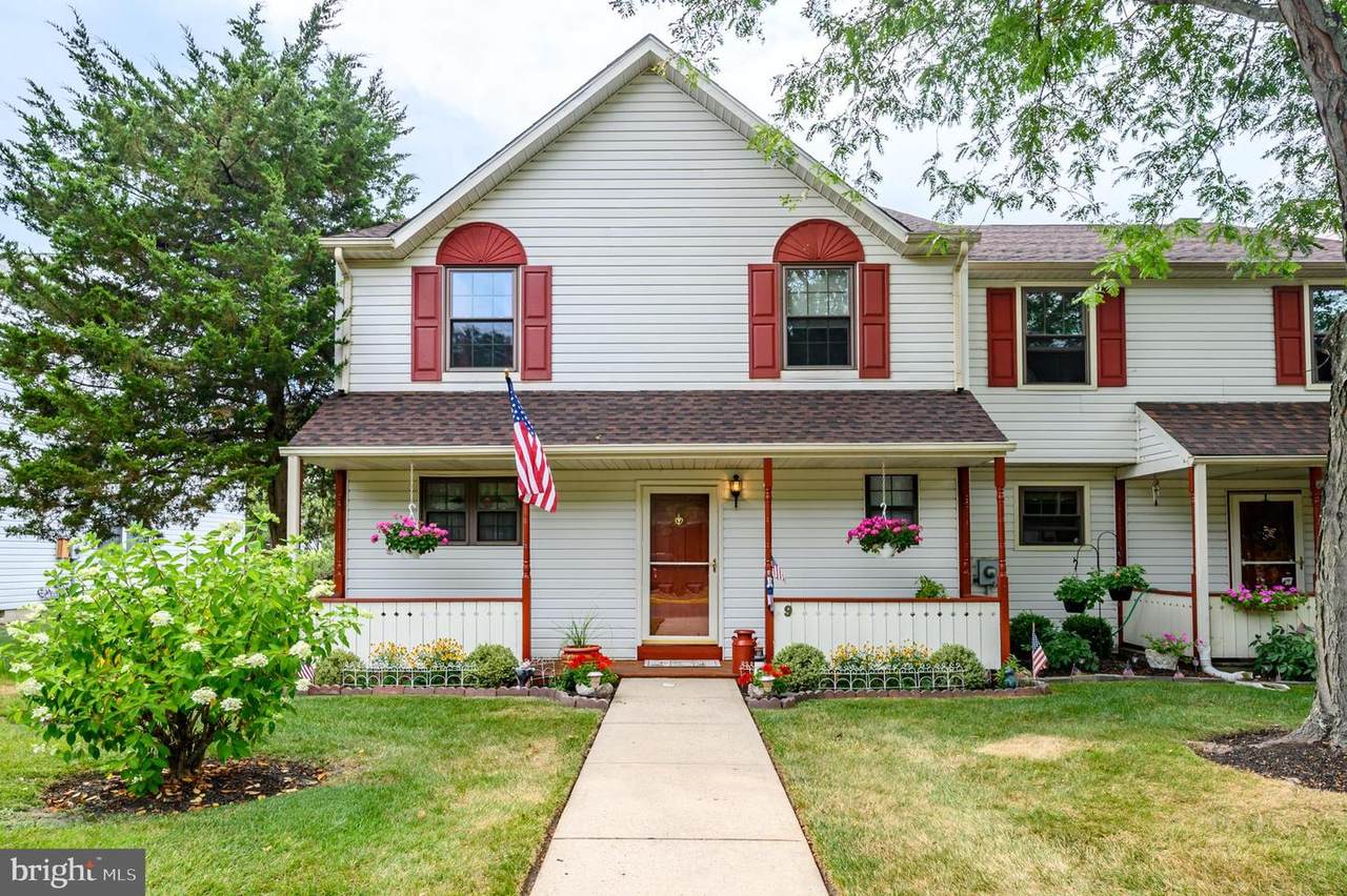 9 Amy Court - Photo 1