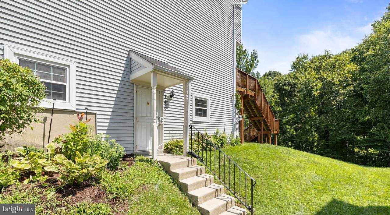 146 Firethorn Court - Photo 1