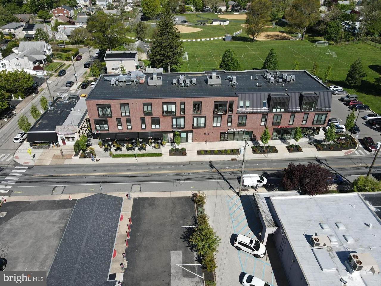 909 Willow Grove Avenue - Photo 1
