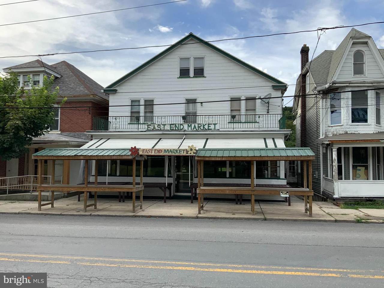 521 Broad Street - Photo 1