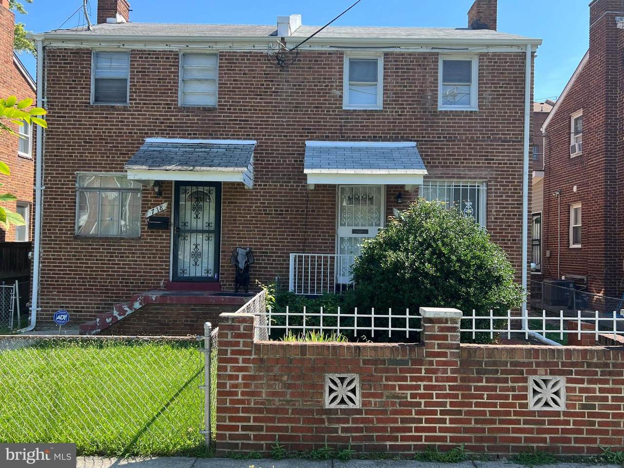 720 Burns Street - Photo 1