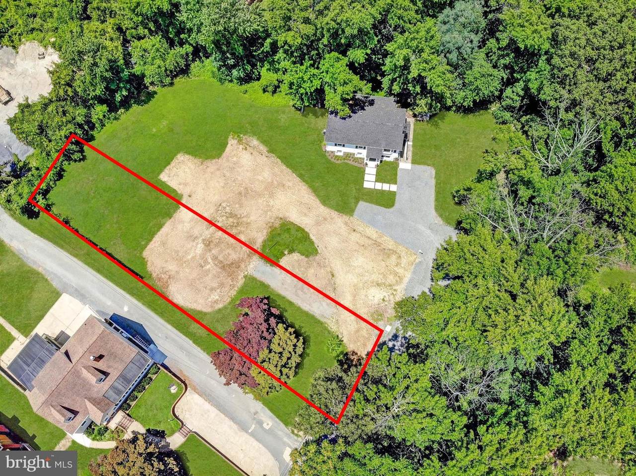 13 Elliott Road - Photo 1