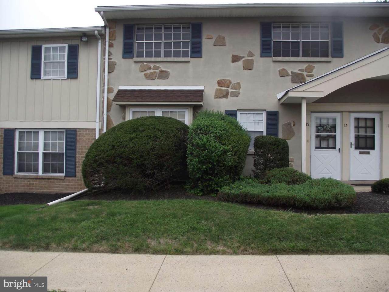 15 Derry Drive - Photo 1