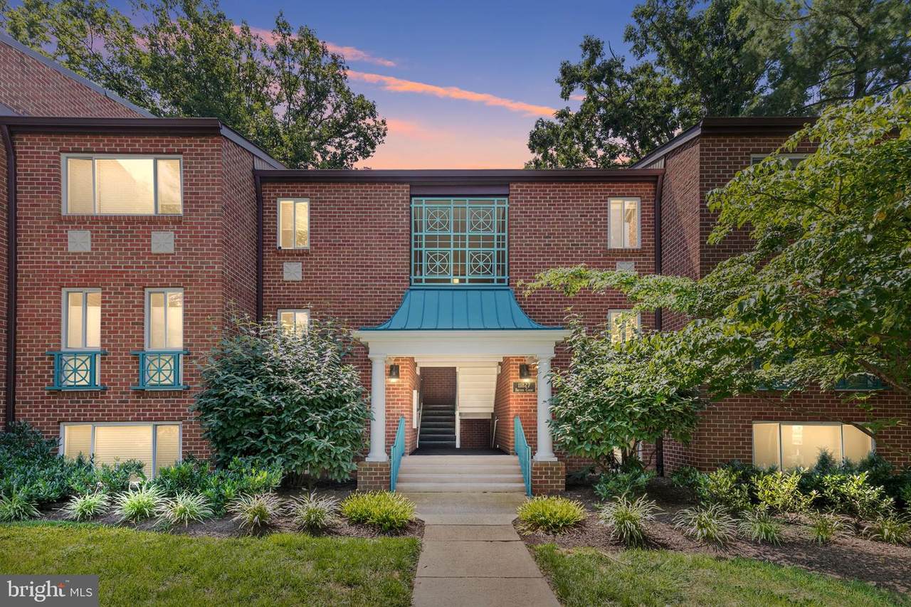 11827 Breton Court - Photo 1