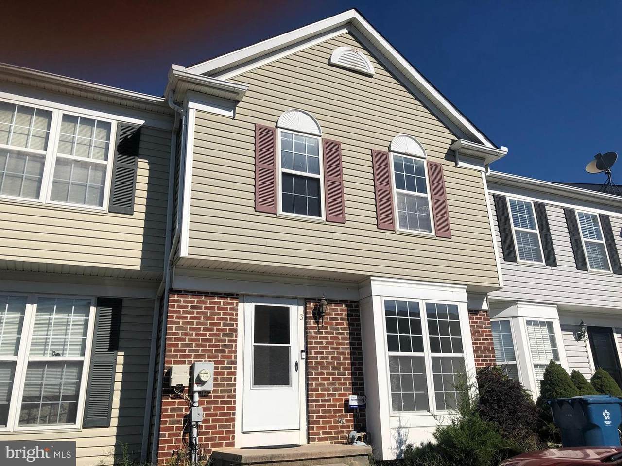 3 Charles Court - Photo 1
