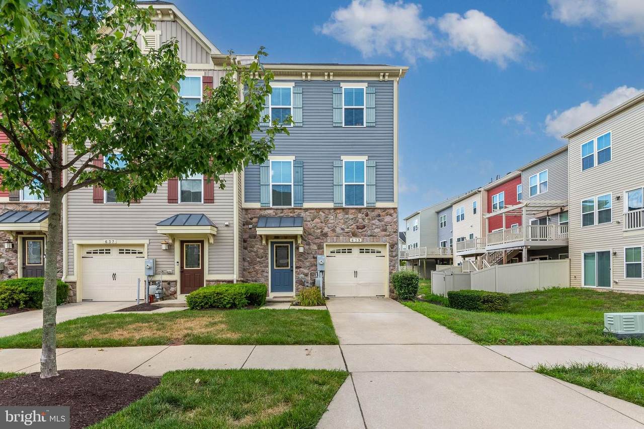 639 Foxwood Drive - Photo 1