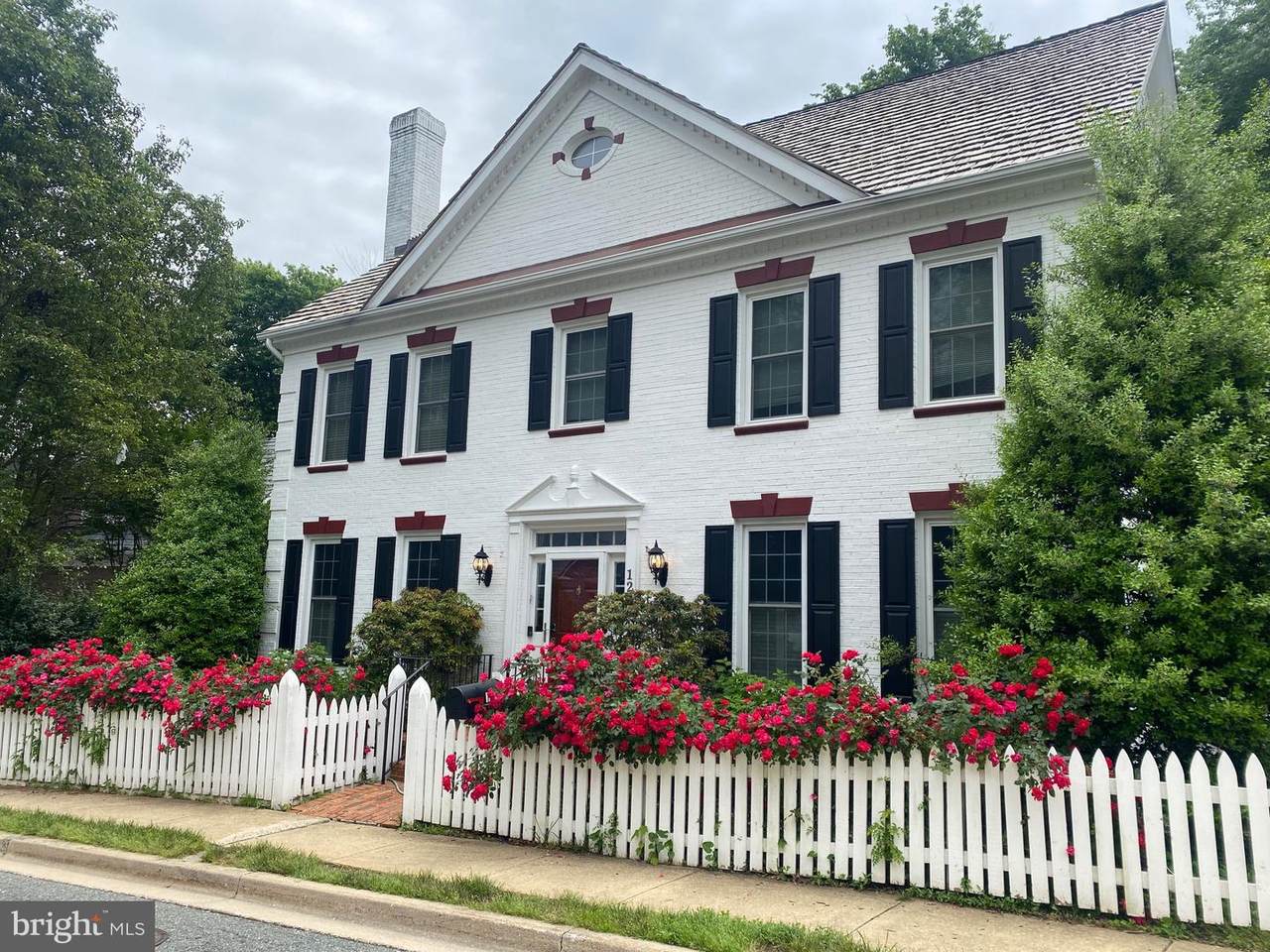 122 Treehaven Street - Photo 1
