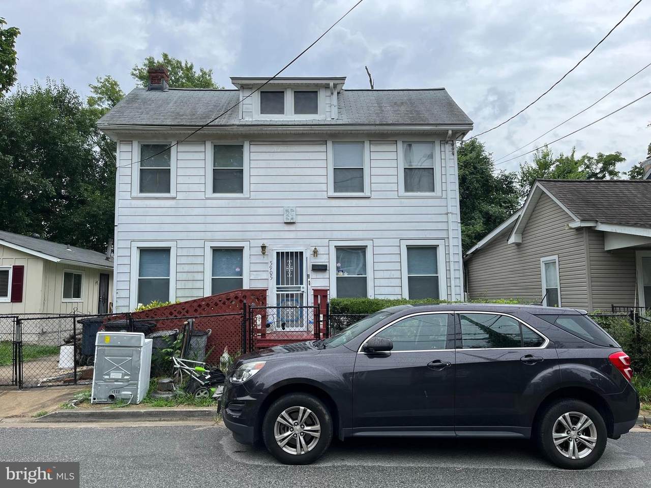 5905 Burgundy Street - Photo 1