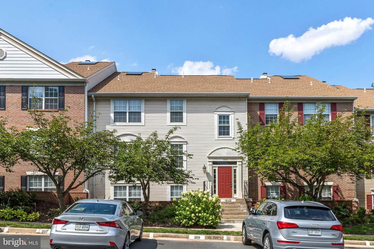 12102 Greenwood Court - Photo 1