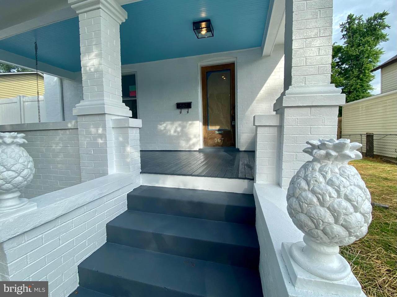 567 Braddock Street - Photo 1