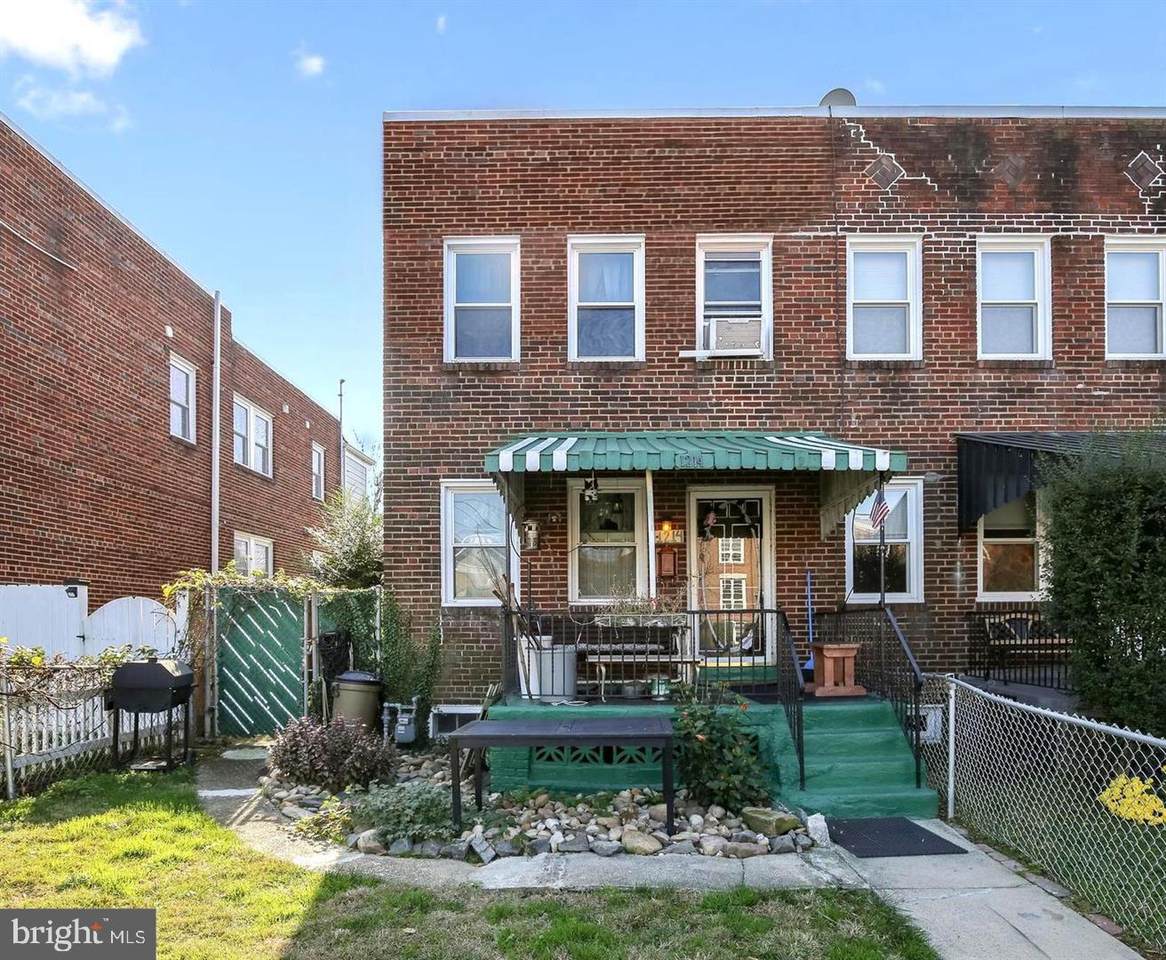 1214 Oronoco Street - Photo 1